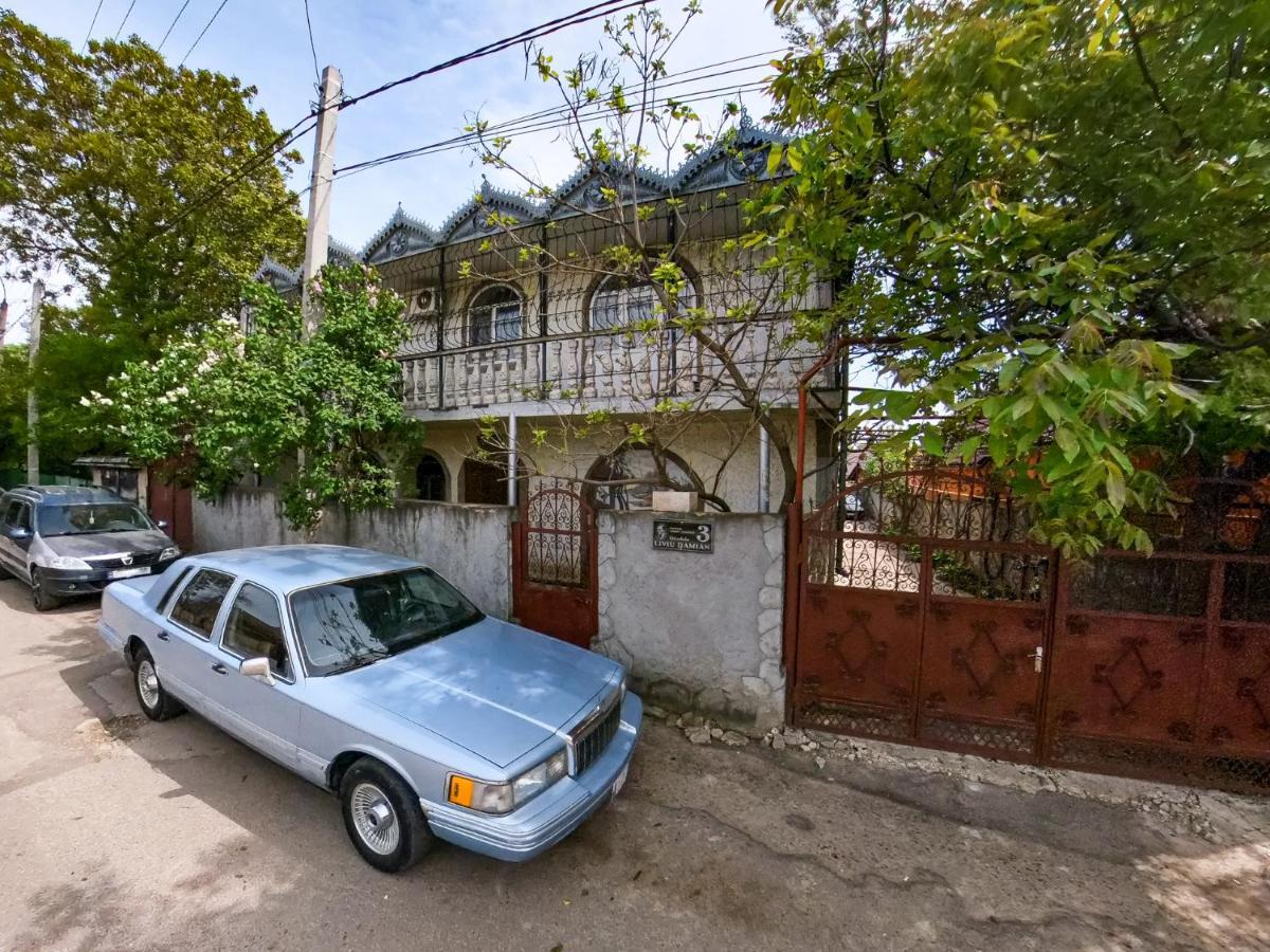 La Vitalie Guest House Chisinau Bagian luar foto