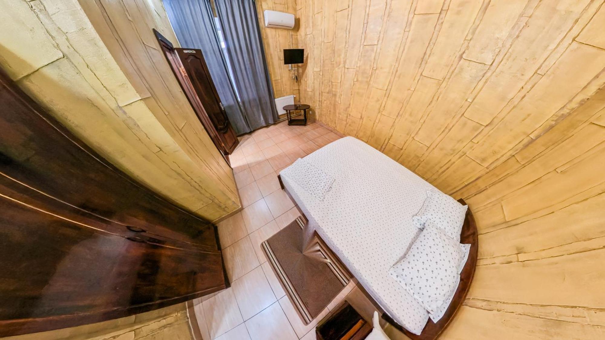 La Vitalie Guest House Chisinau Bagian luar foto